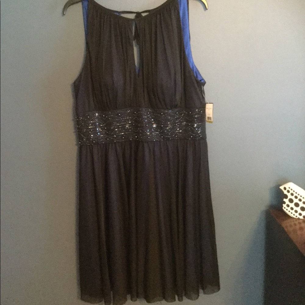 Jessica Howard navy beaded dress